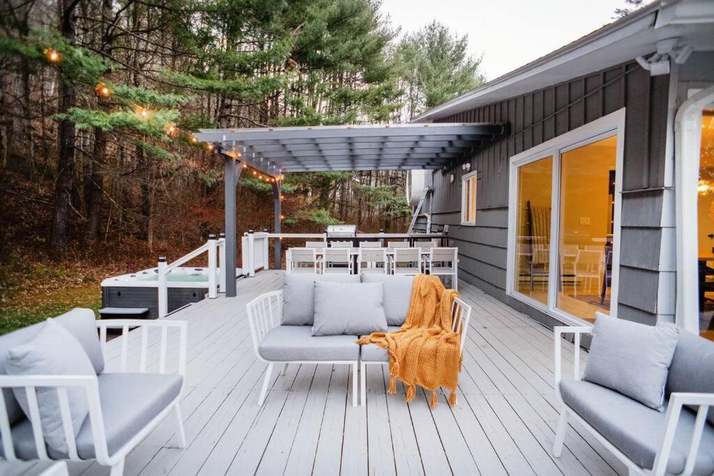 Prattvilla -Catskill -Mountain Escape 5 Bedroom ,3 Bath With Hot Tub Prattsville Luaran gambar