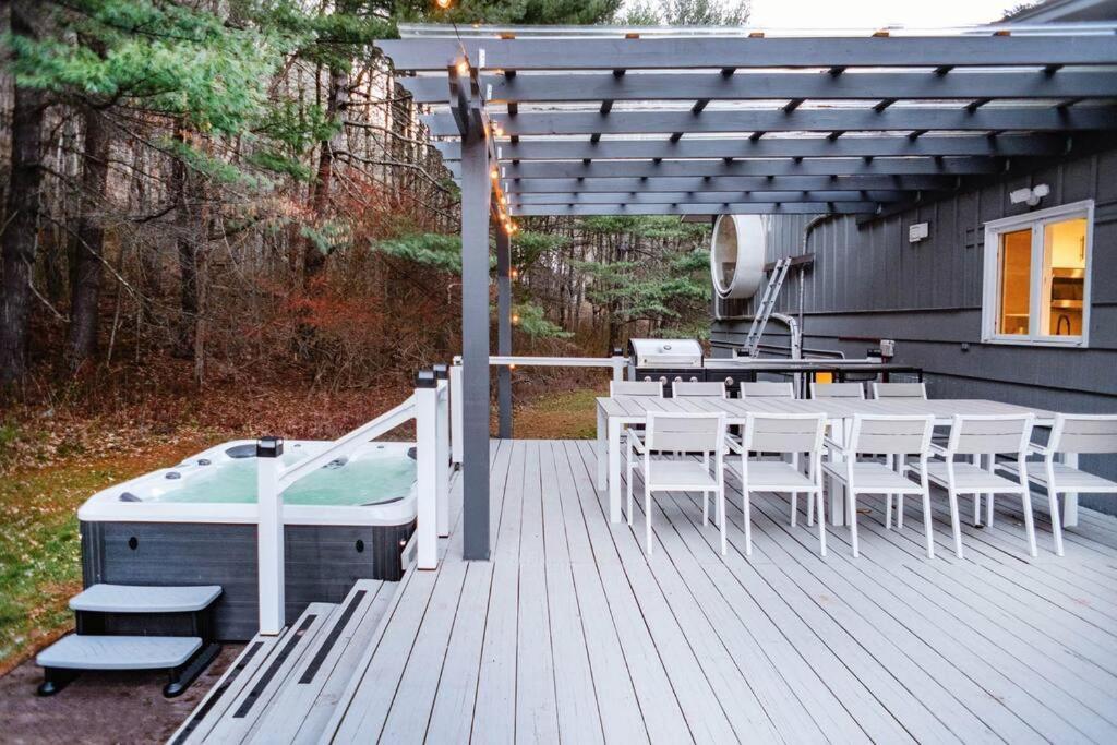 Prattvilla -Catskill -Mountain Escape 5 Bedroom ,3 Bath With Hot Tub Prattsville Luaran gambar